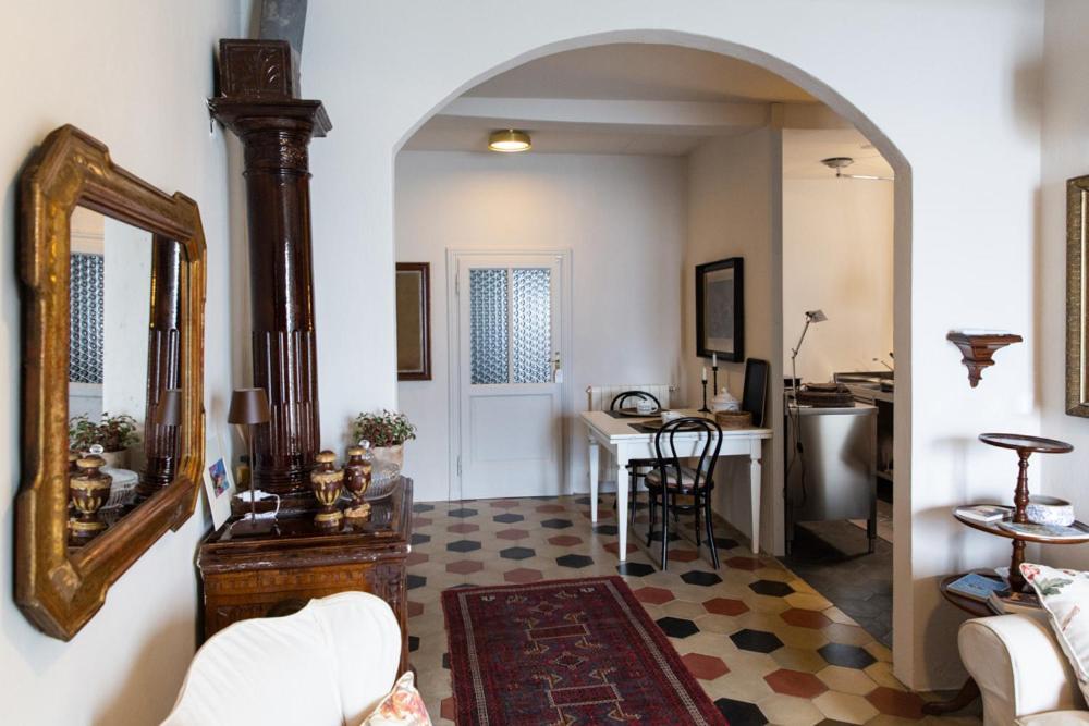 Varenna Caffe Apartment Екстериор снимка