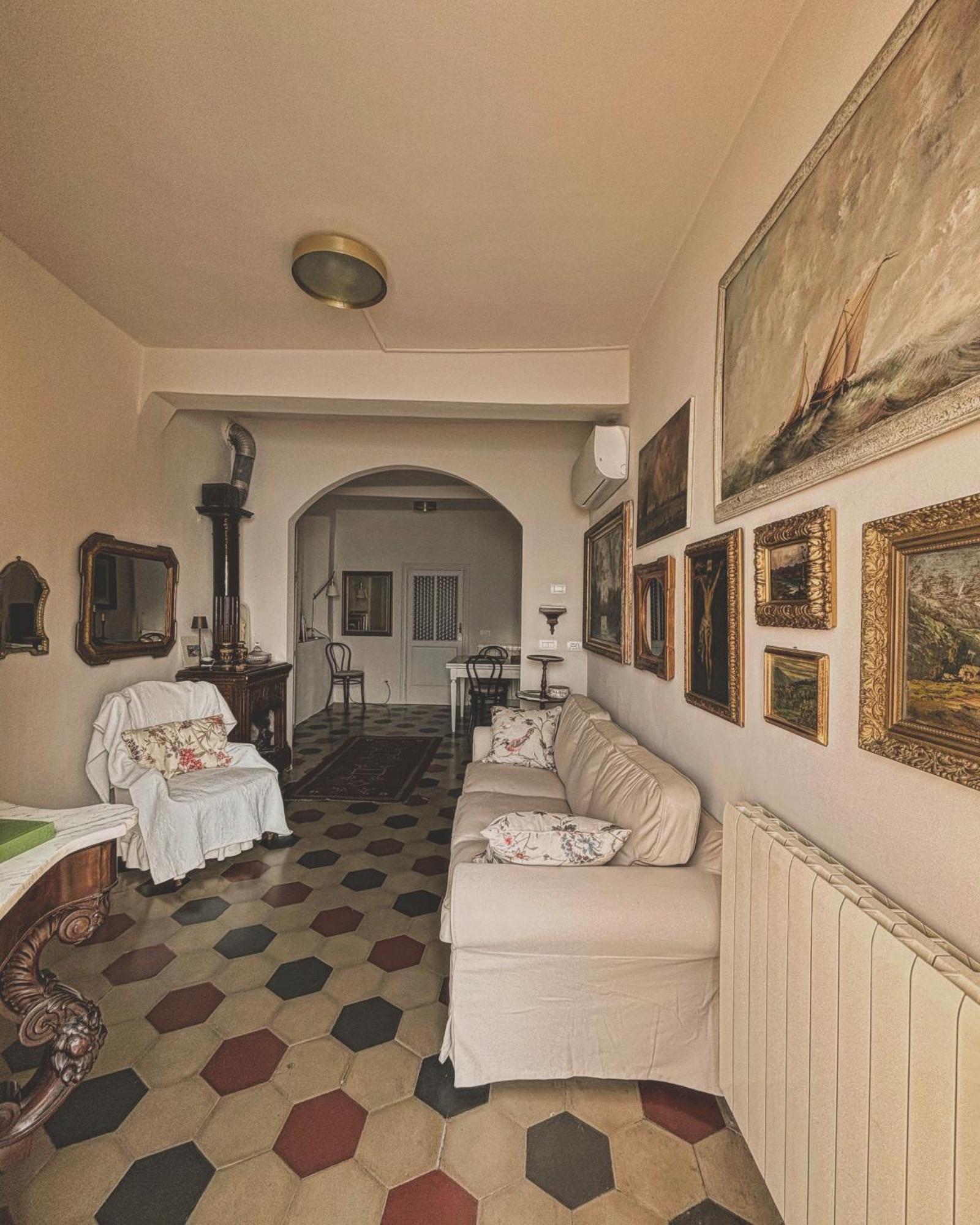Varenna Caffe Apartment Екстериор снимка